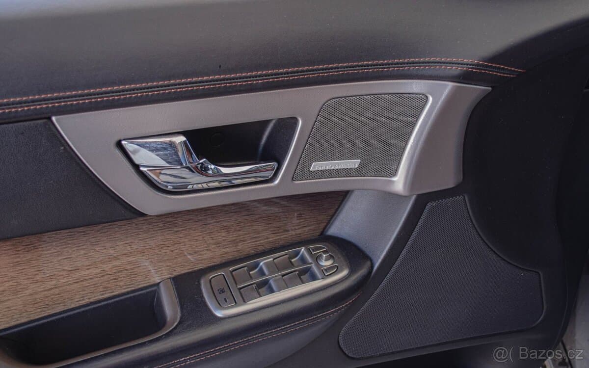 2008 Jaguar XF - 9