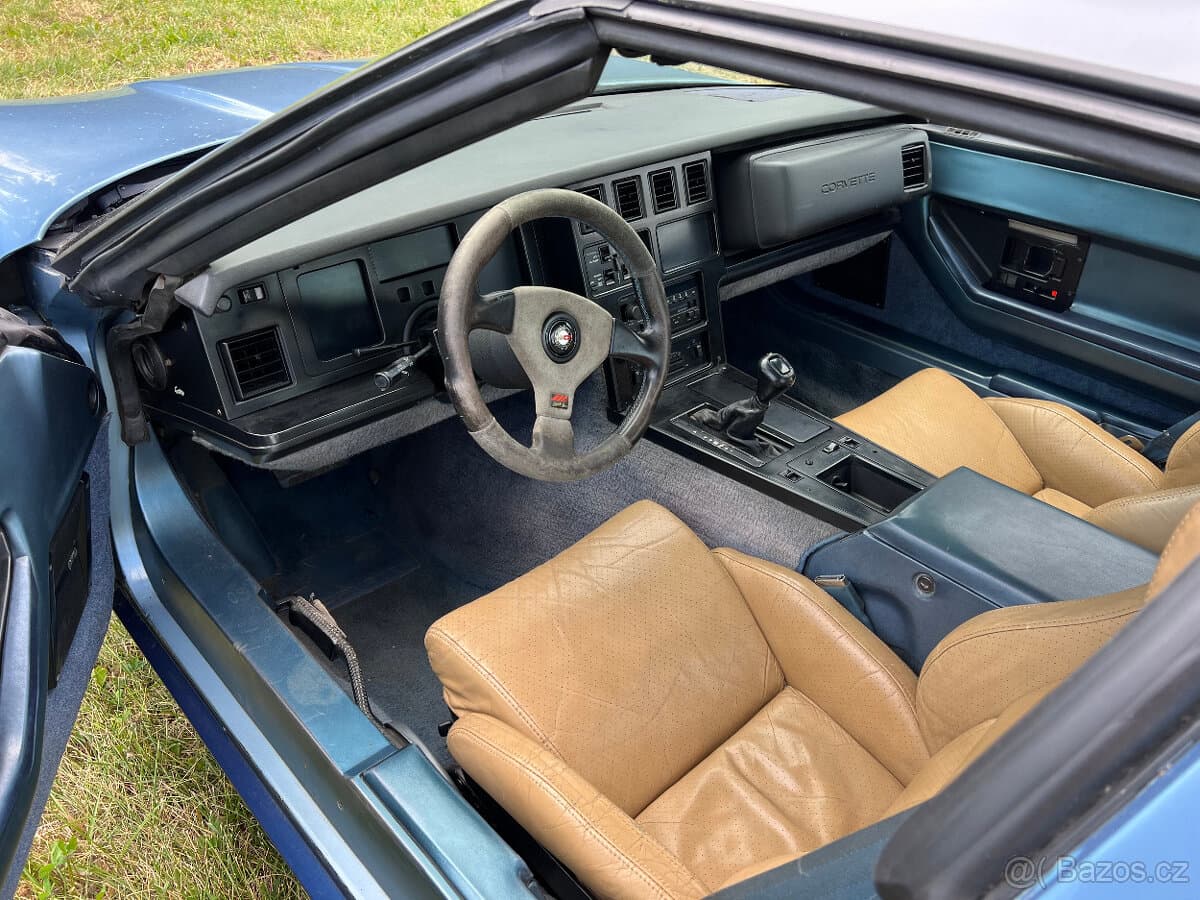 1984 Chevrolet CORVETTE - 9