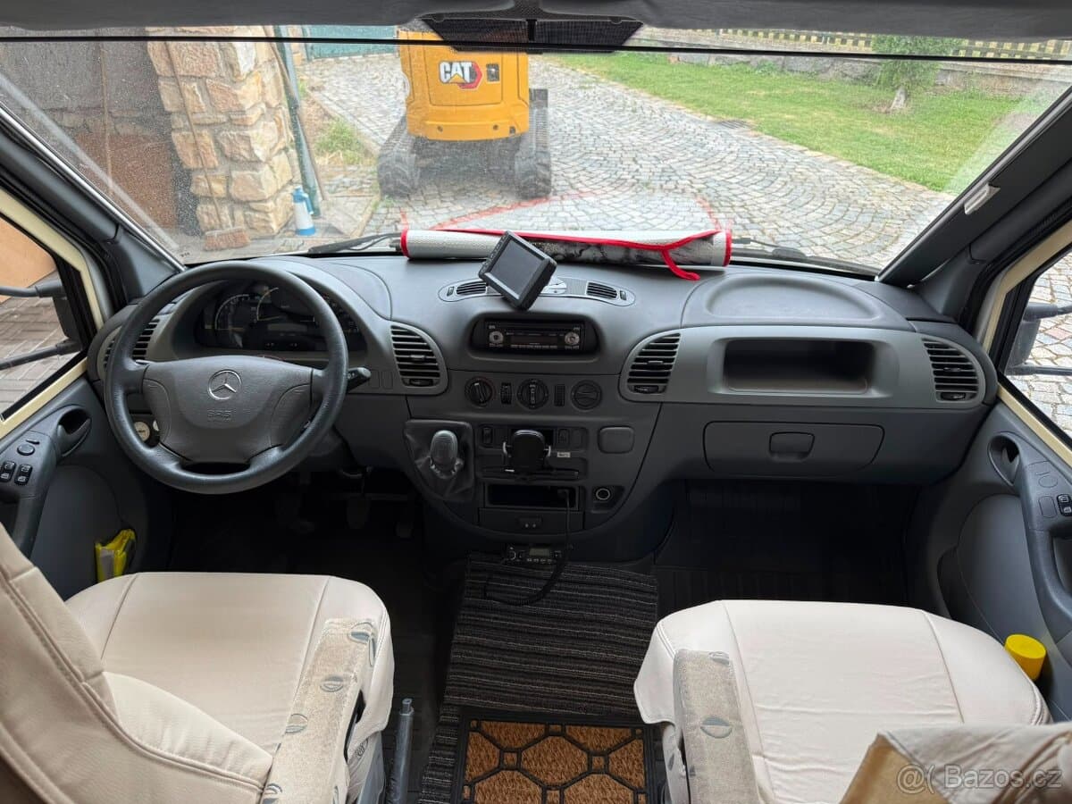 Mercedes-Benz SPRINTER - 9