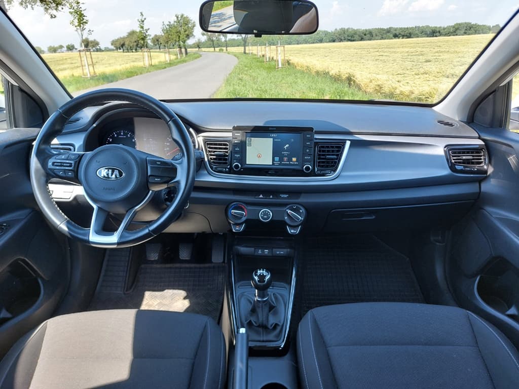 2018 Kia RIO - 9