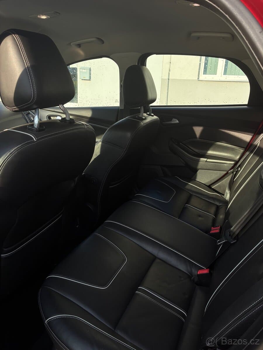 2012 Ford FOCUS - 9
