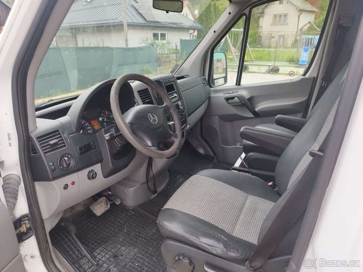 2007 Mercedes-Benz SPRINTER - 9