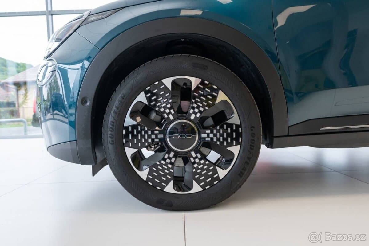 2024 Fiat 600 - 9