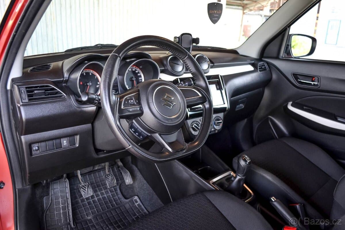 2019 Suzuki SWIFT - 9