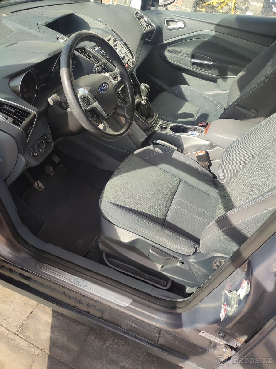 2013 Ford C-MAX - 9
