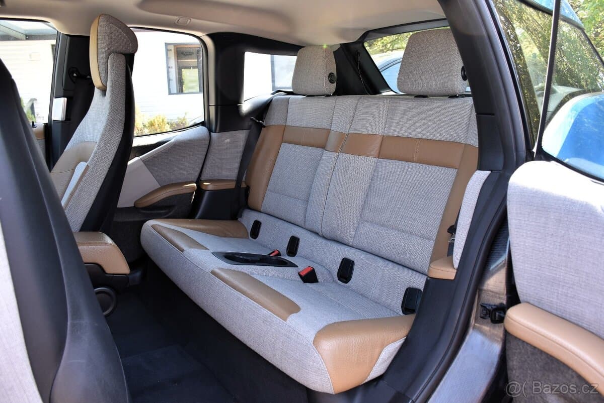 2017 BMW i3 - 9