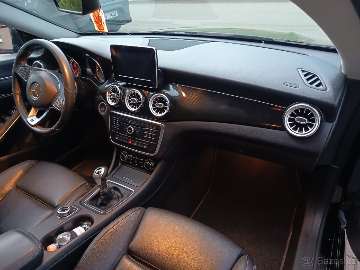 2015 Mercedes-Benz CLA - 9