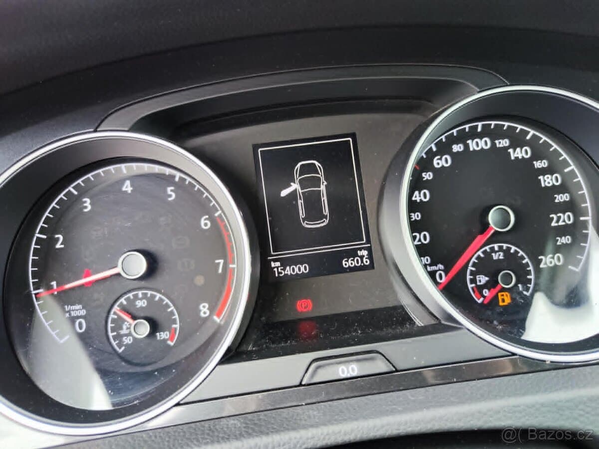 Volkswagen GOLF - 9