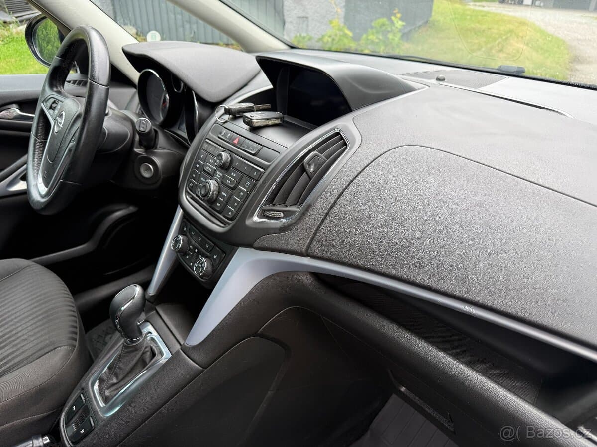 2016 Opel ZAFIRA - 9