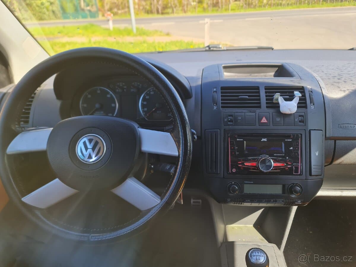 2008 Volkswagen POLO - 9