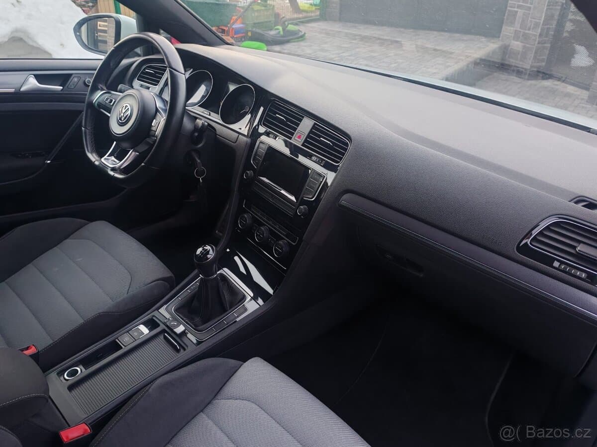 2014 Volkswagen GOLF - 9