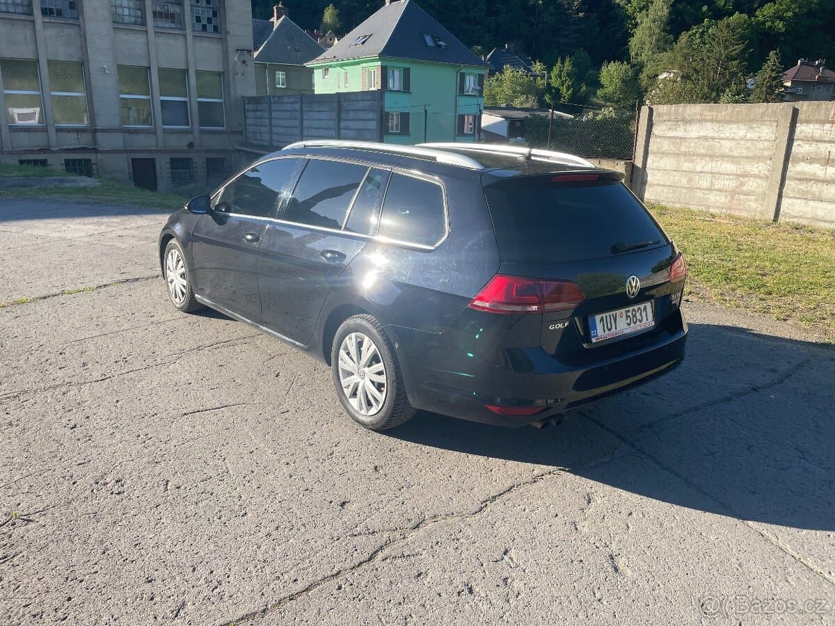 2014 Volkswagen GOLF - 9