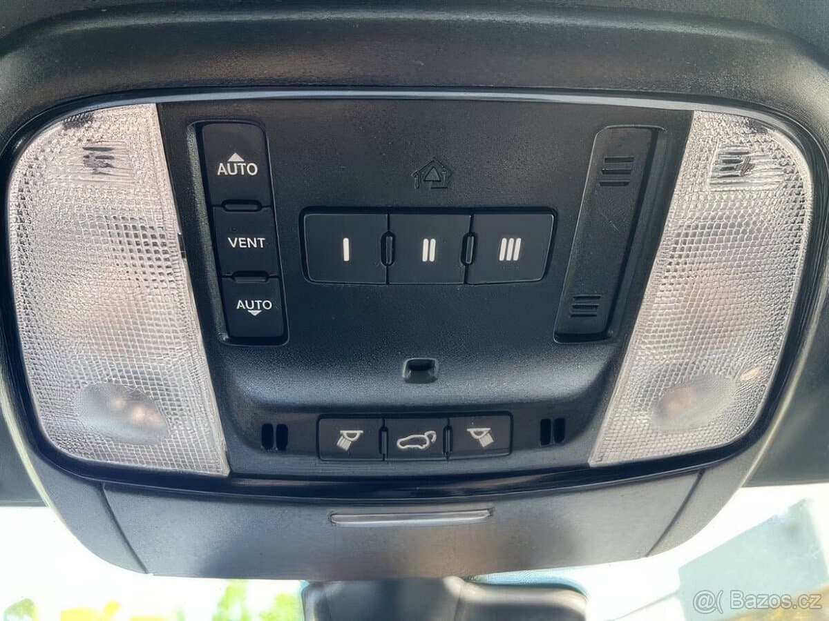 2025 Dodge DURANGO - 9