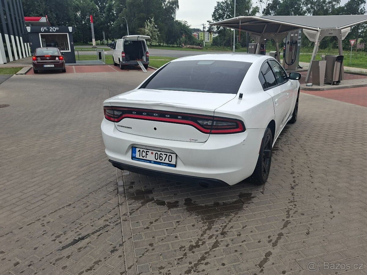 2016 Dodge CHARGER - 9