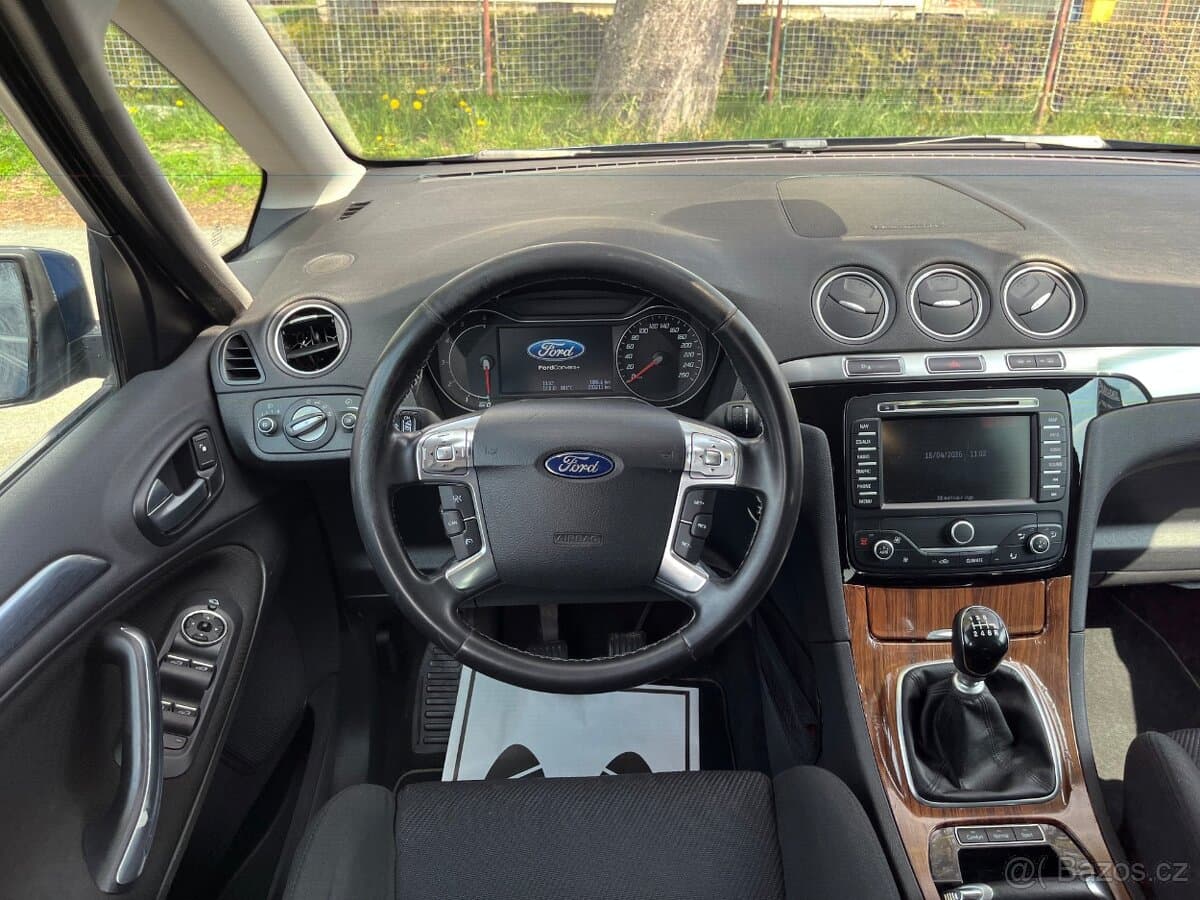 2011 Ford S-MAX - 9