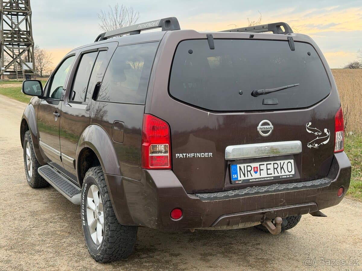 2012 Nissan PATHFINDER - 9