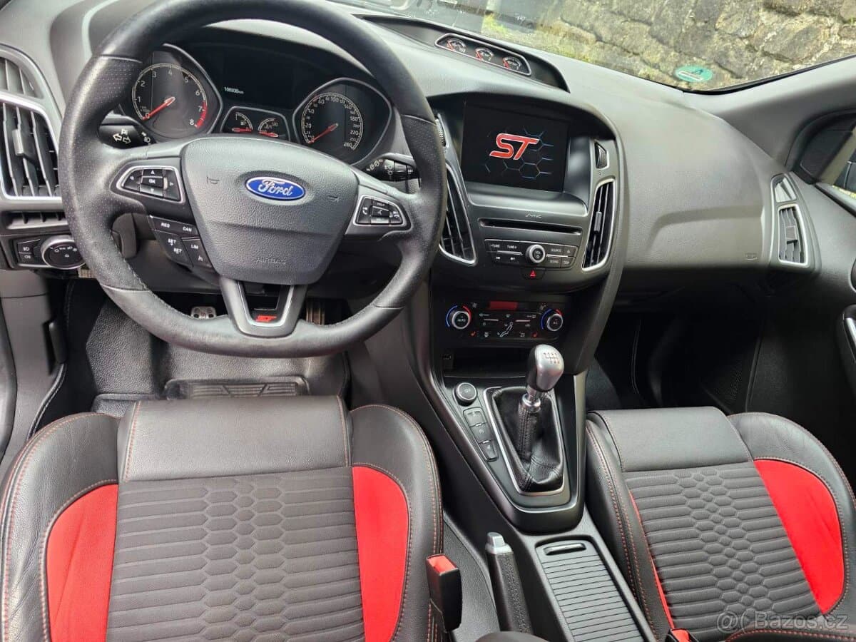 2018 Ford FOCUS - 9