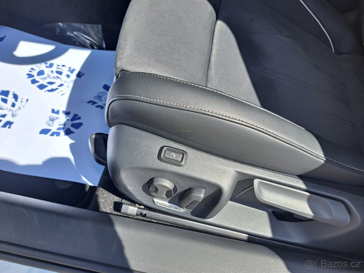 Volkswagen PASSAT - 9