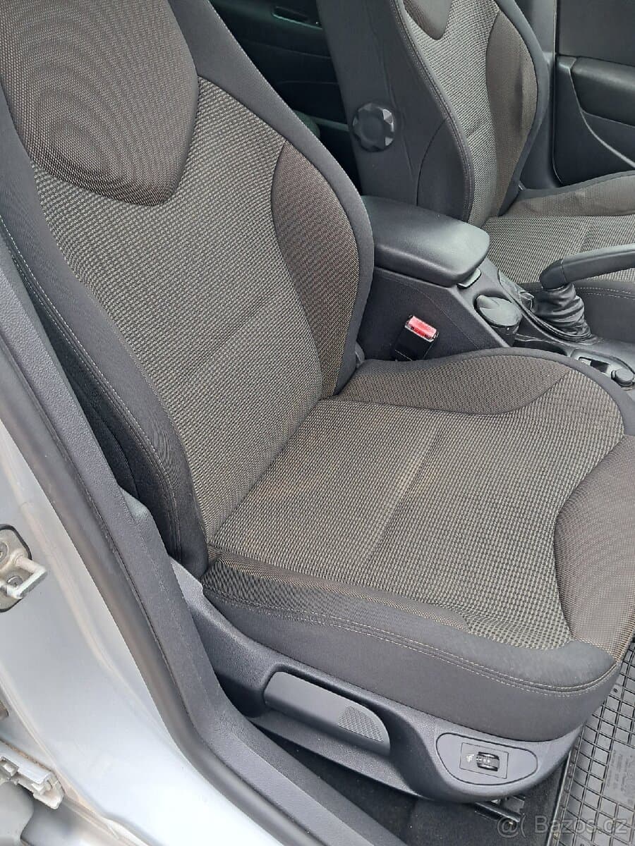 2014 Peugeot 308 - 9
