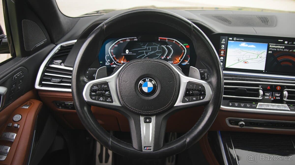 2021 BMW X7 - 9