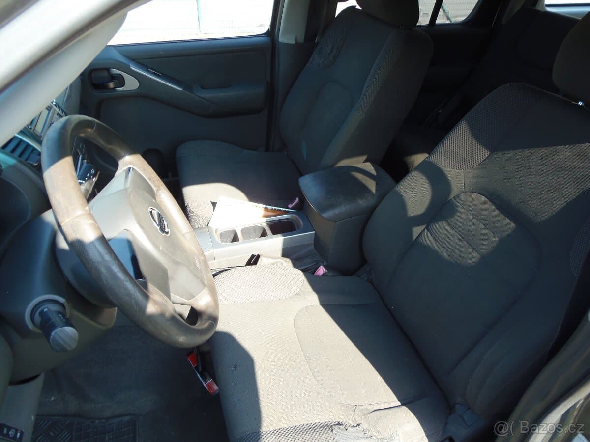 2006 Nissan PATHFINDER - 9