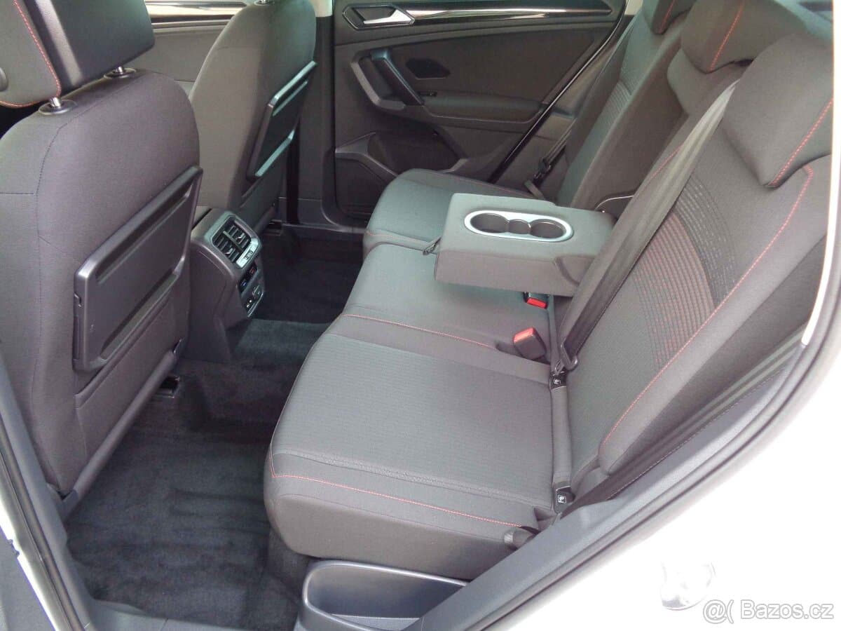 2018 Volkswagen TIGUAN - 9