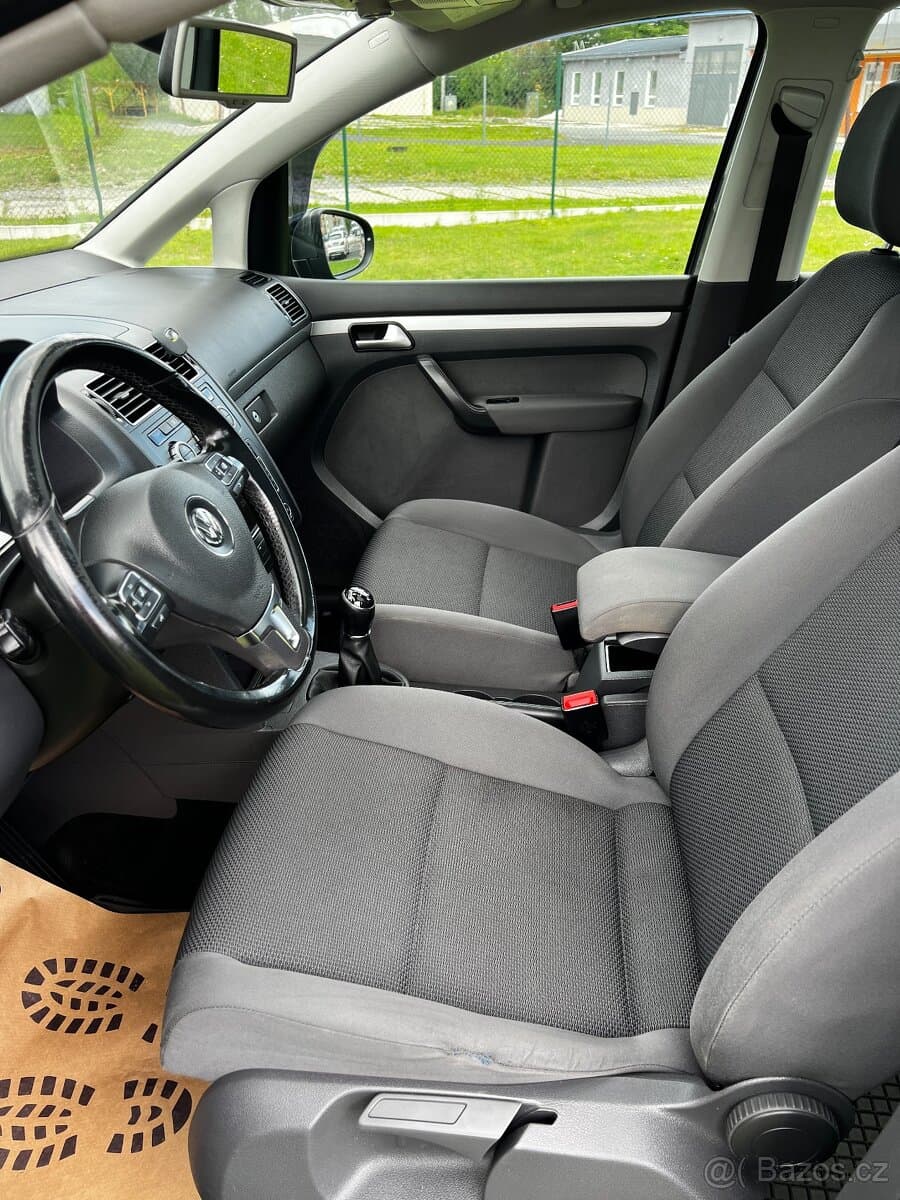 2015 Volkswagen TOURAN - 9