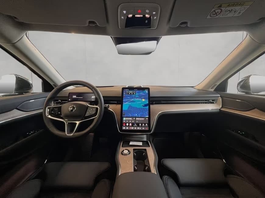 2025 Volvo EX90 - 9