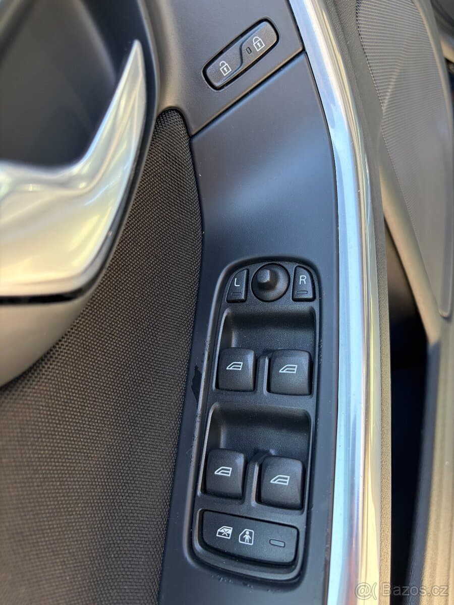 2012 Volvo V60 - 9