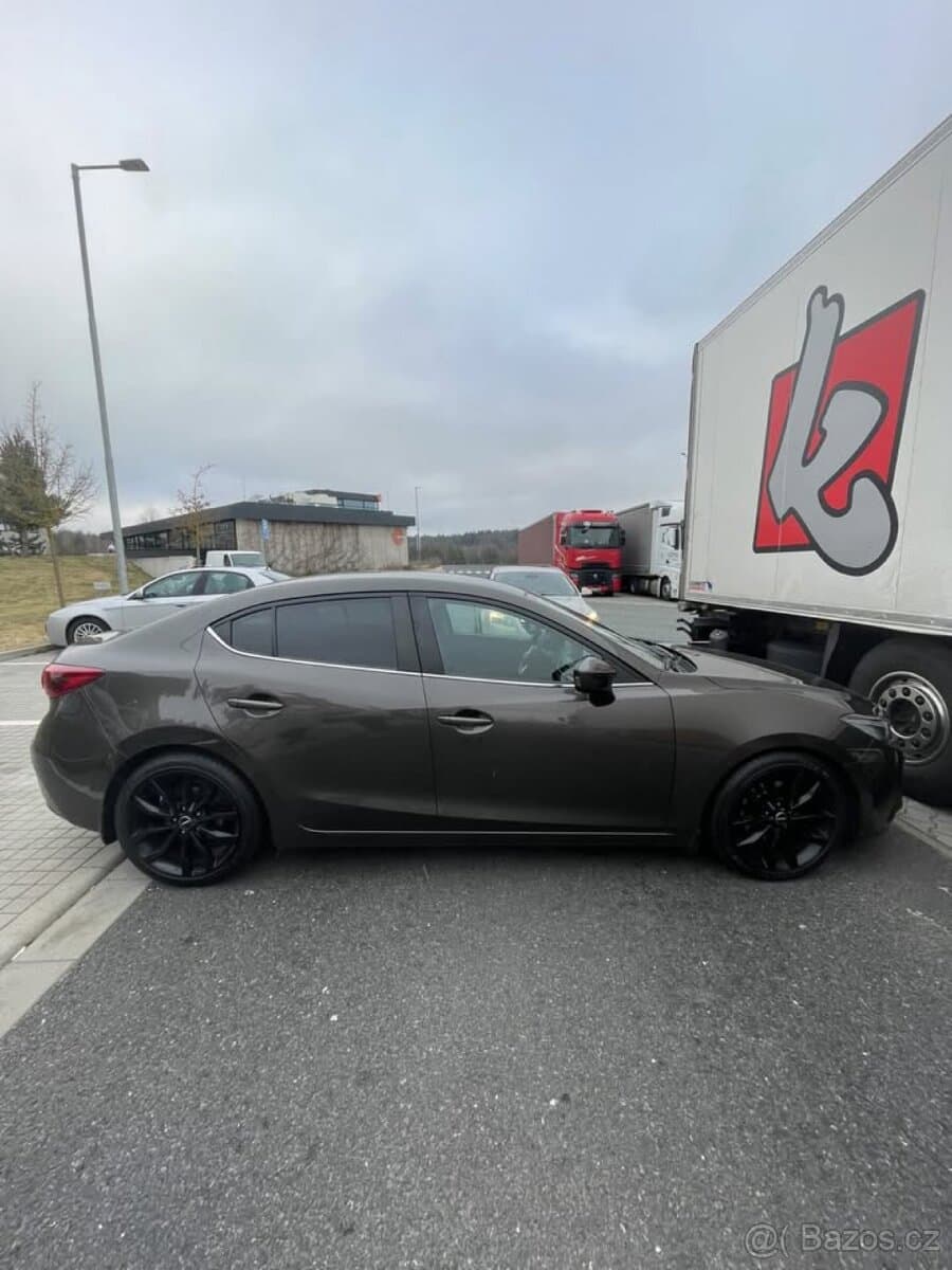 2014 Mazda 3 - 9