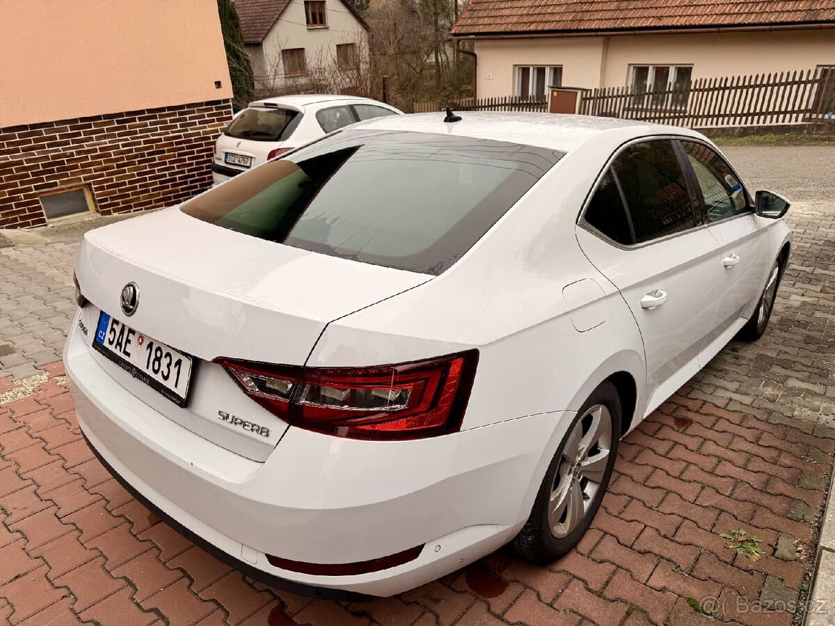 2016 Škoda SUPERB - 9