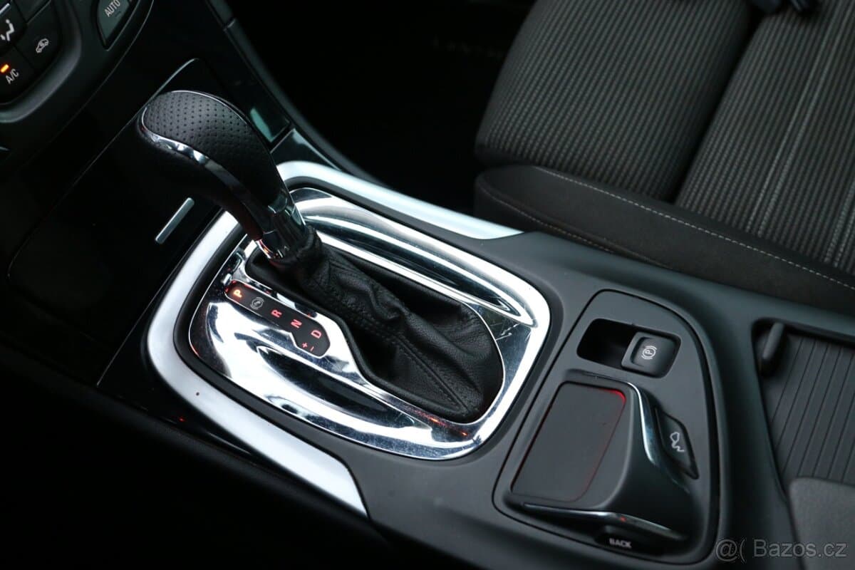 2014 Opel INSIGNIA - 9