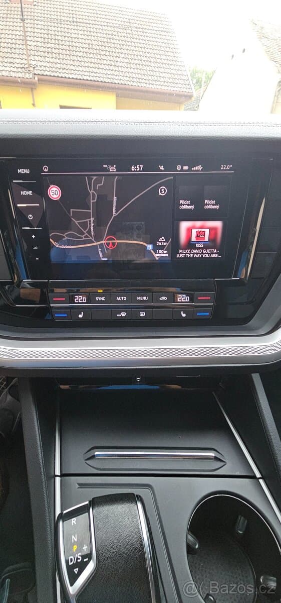 2019 Volkswagen TOUAREG - 9