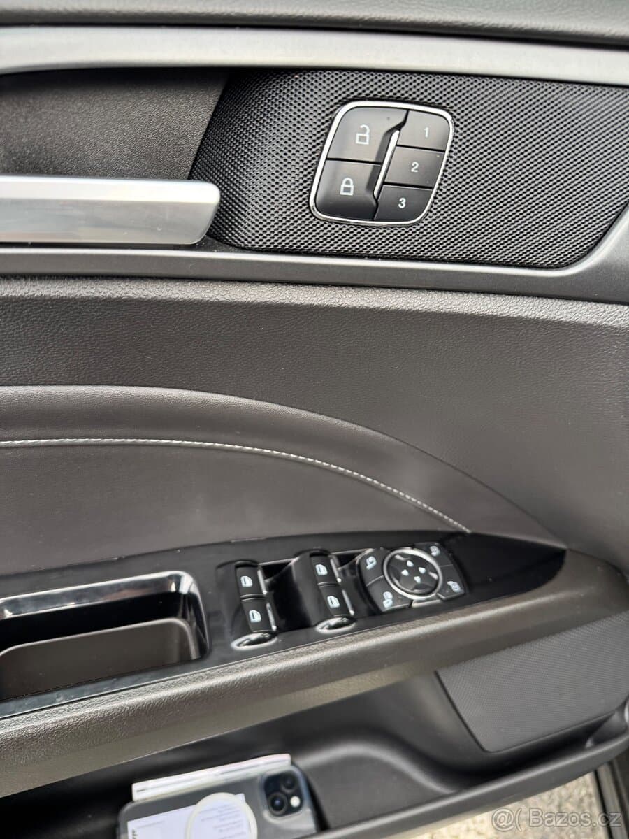 2015 Ford MONDEO - 9