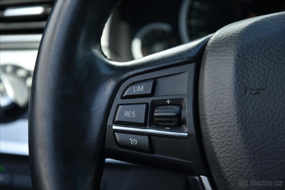 2015 BMW 5-SERIES - 9