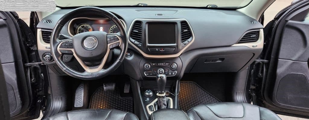 2015 Jeep CHEROKEE - 9