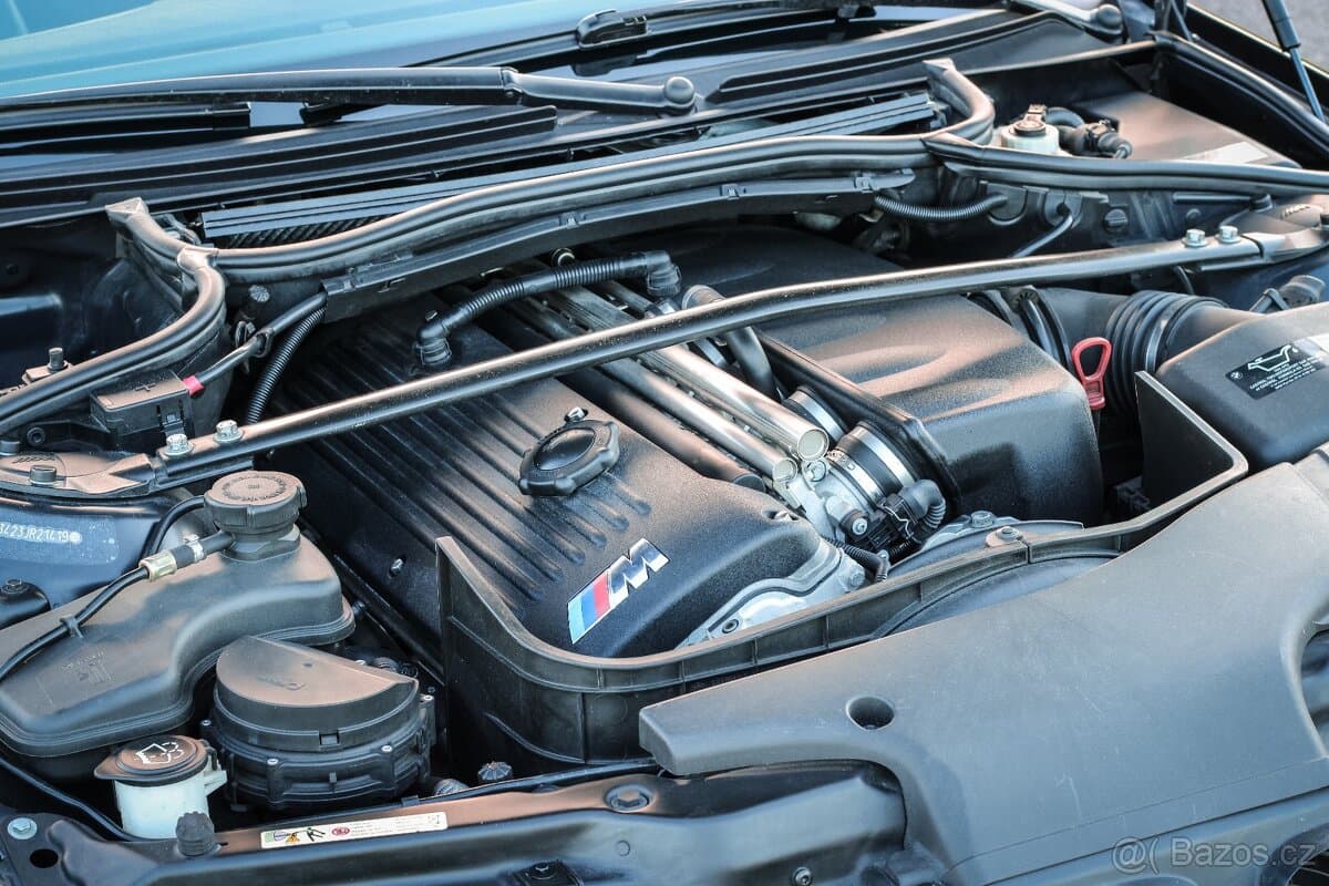 2003 BMW M3 - 9