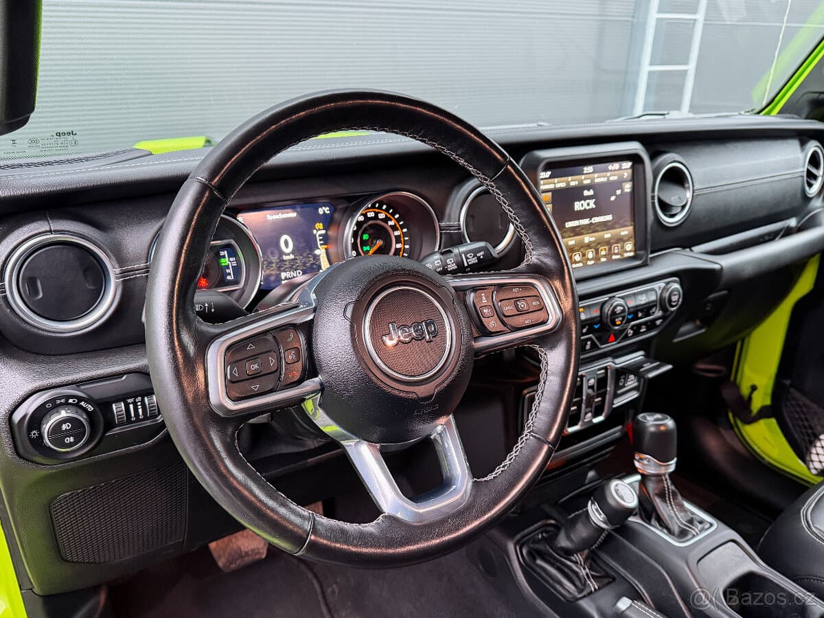 2021 Jeep WRANGLER - 9