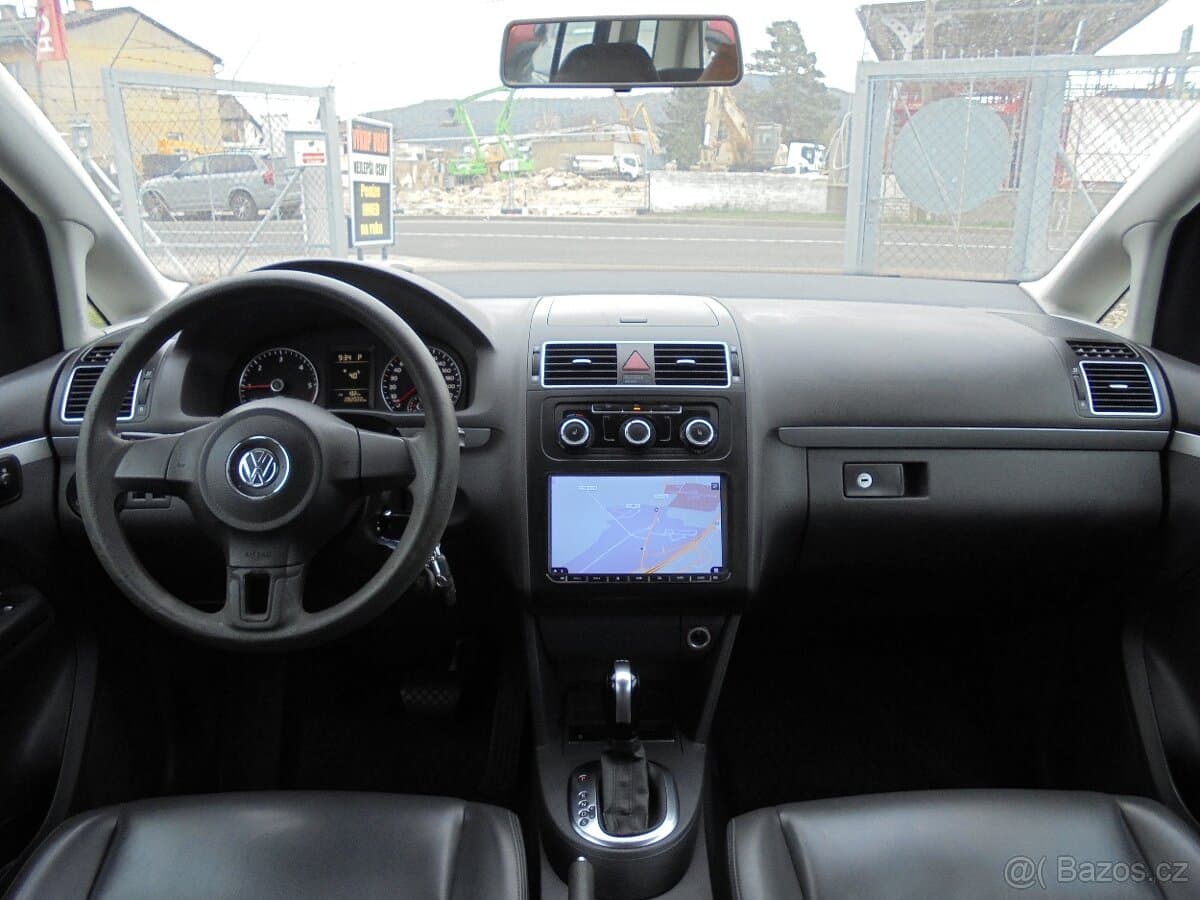 2011 Volkswagen TOURAN - 9