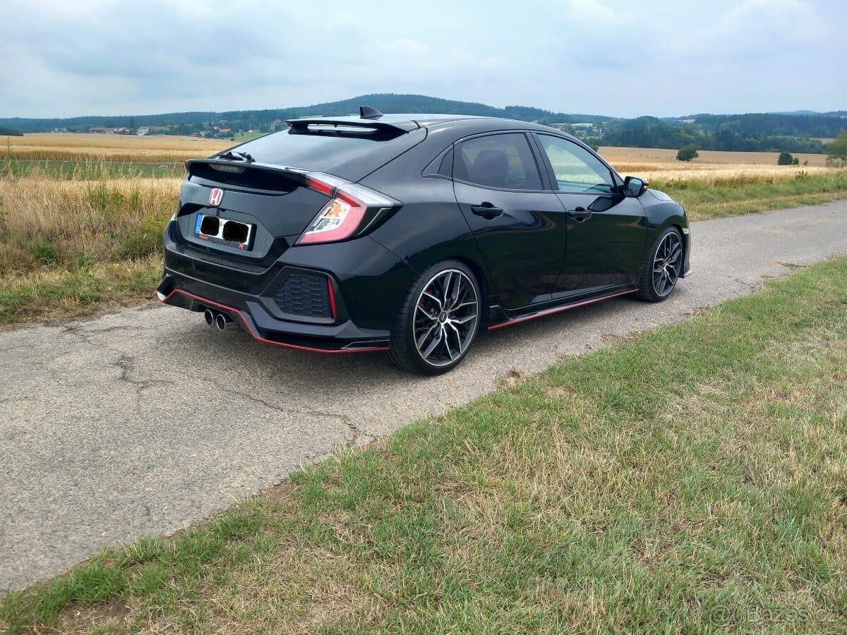 2017 Honda CIVIC - 9