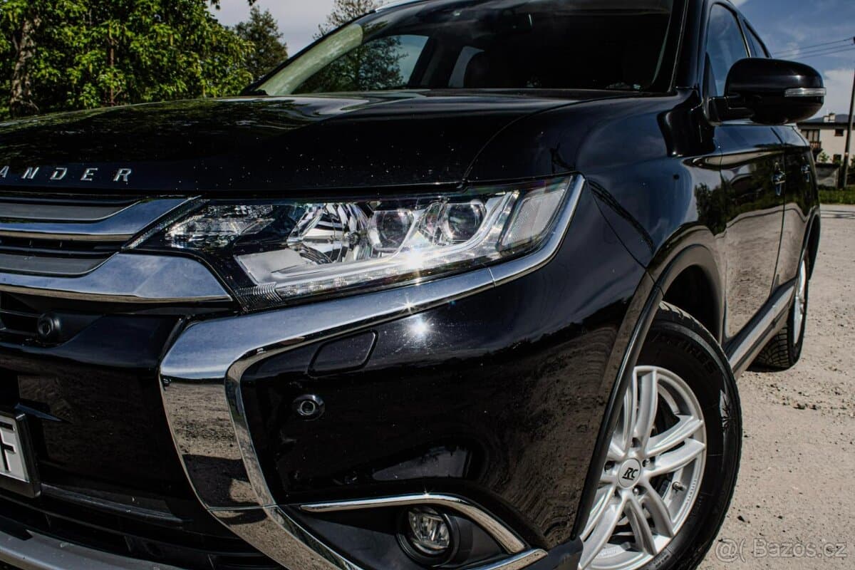 2018 Mitsubishi OUTLANDER - 9