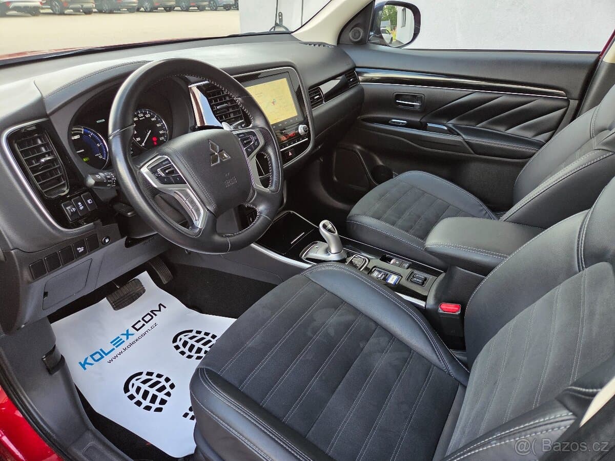 2021 Mitsubishi OUTLANDER - 9