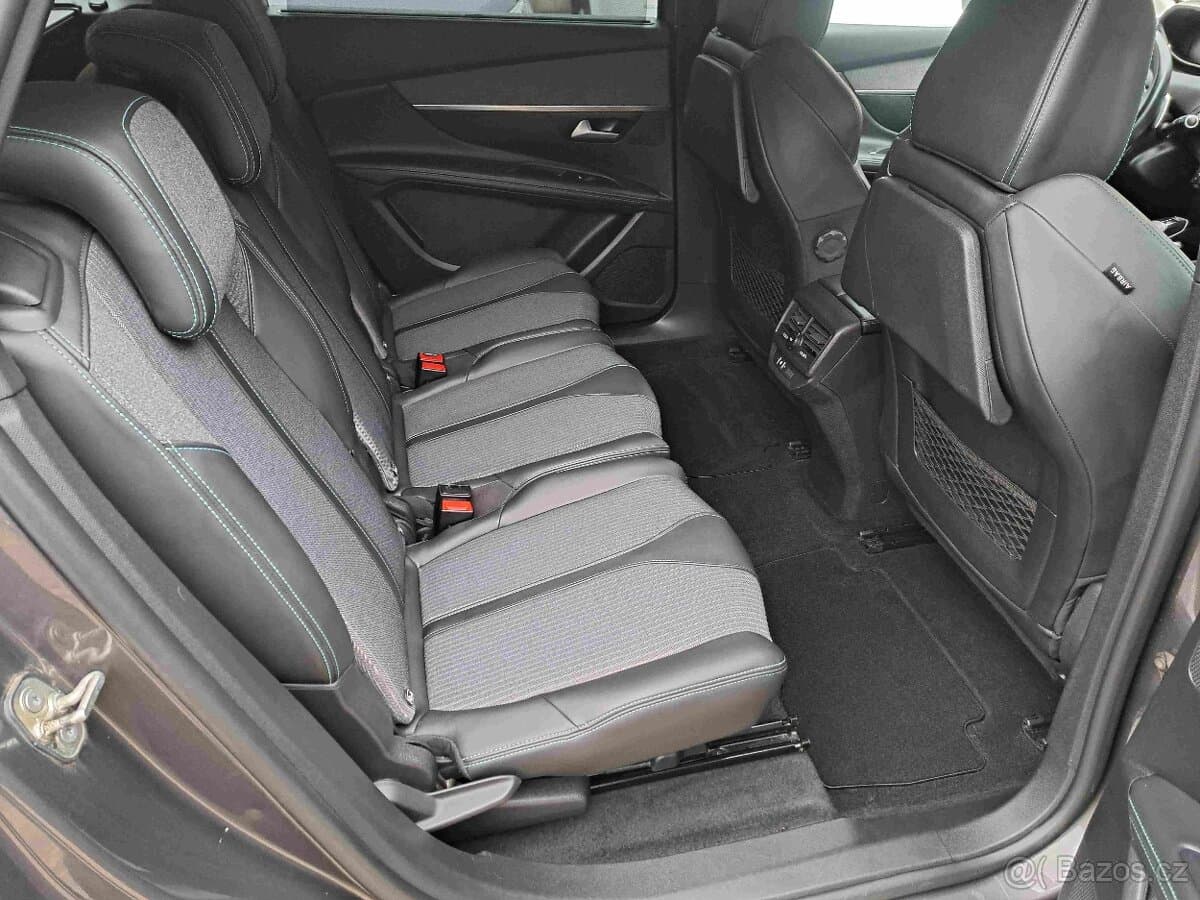 2022 Peugeot 5008 - 9