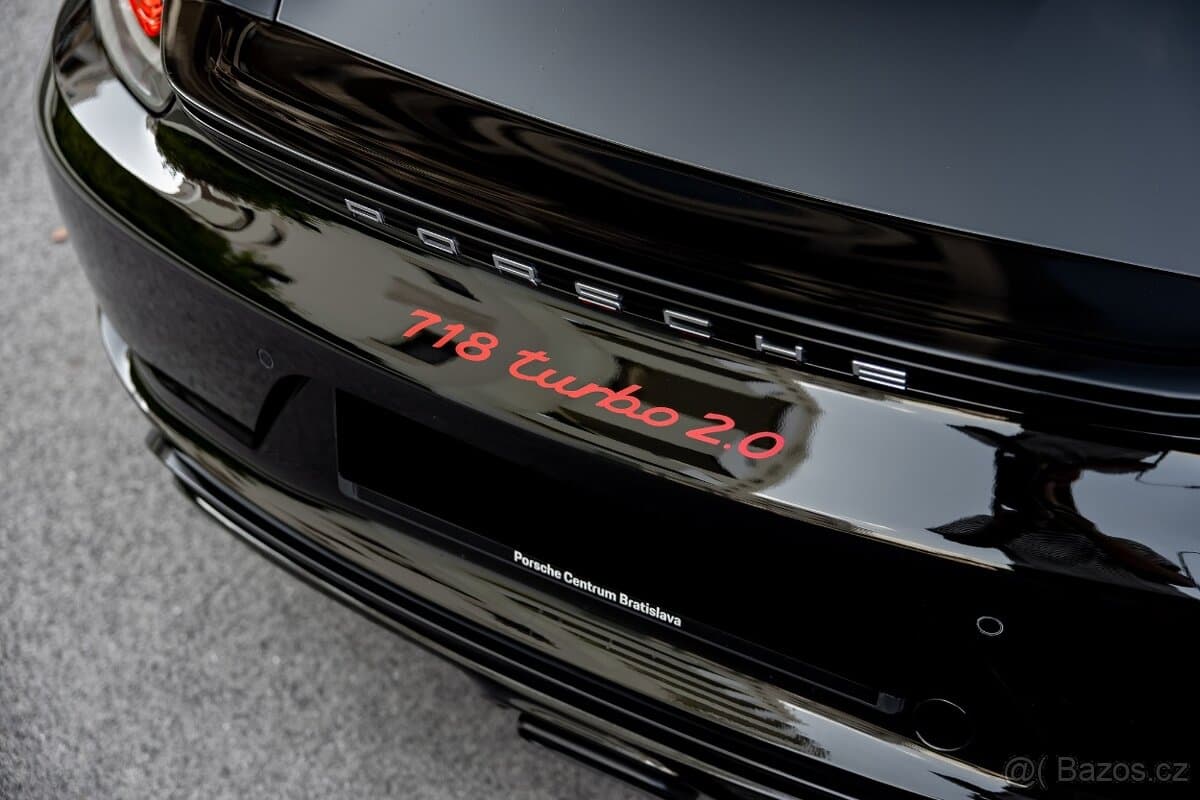 2017 Porsche 718 - 9