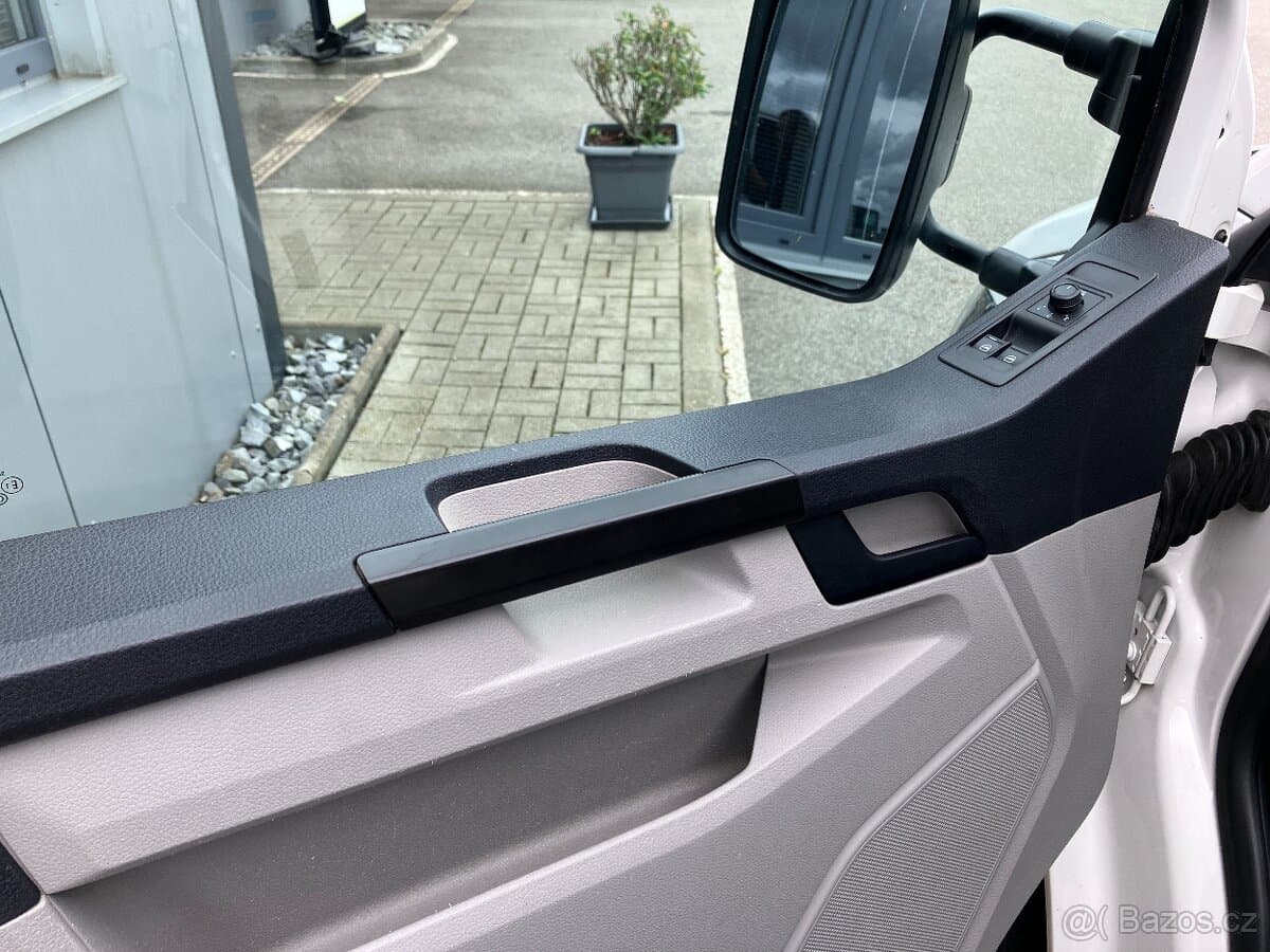 2018 Volkswagen TRANSPORTER - 9