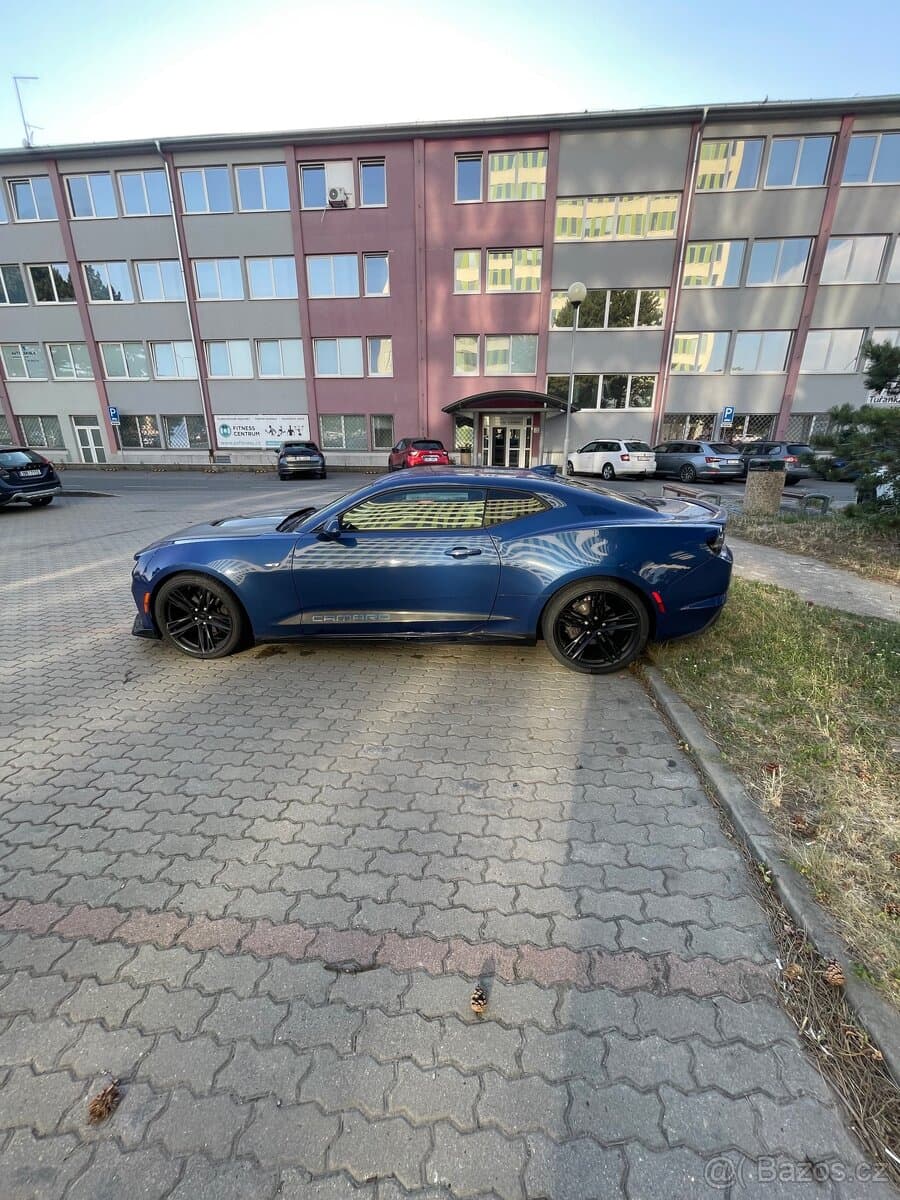 2019 Chevrolet CAMARO - 9