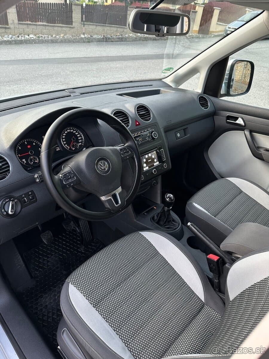 2015 Volkswagen CADDY - 9