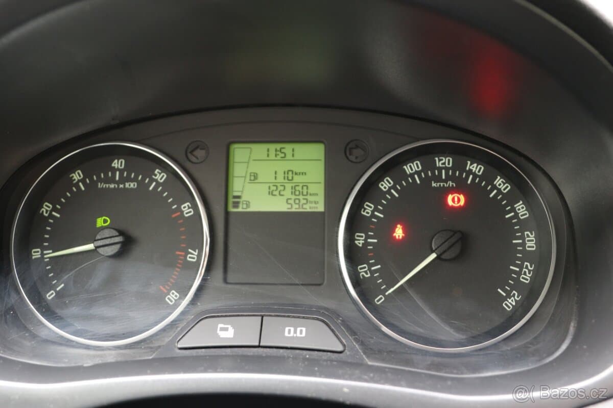 2010 Škoda FABIA - 9