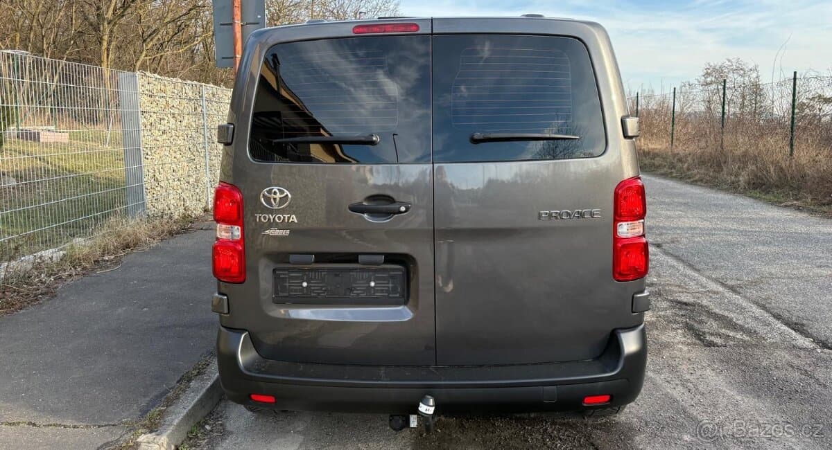 2022 Toyota PROACE - 9