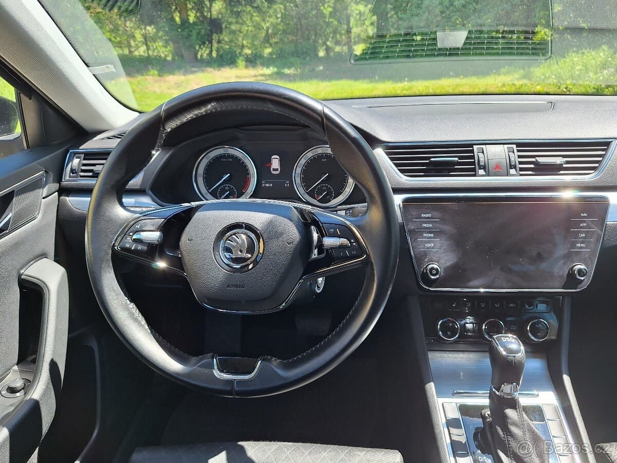 2020 Škoda SUPERB - 9
